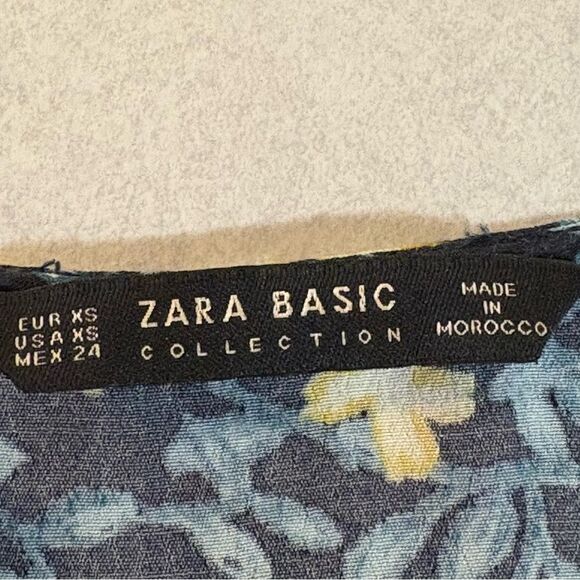 Zara Smocked Crop Swing Bell Sleeve Lace Up Blouse Women’s XS Blue yellow Floral - Picture 8 of 10